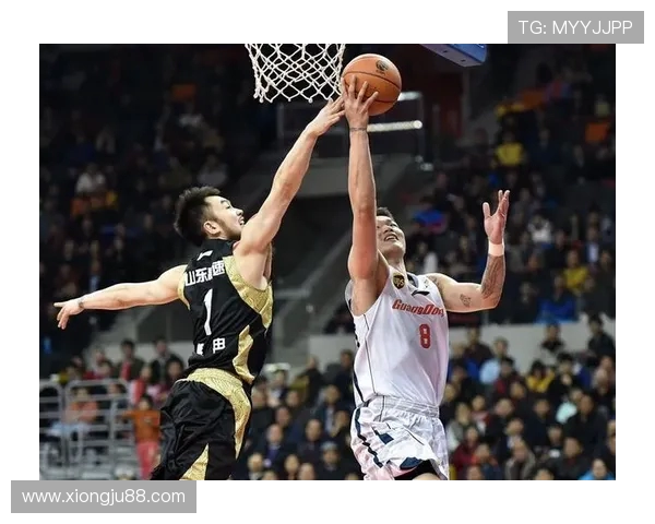 CBA直播广东对阵浙江精彩比分实时更新与赛况分析