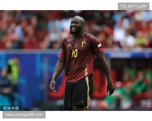 卢卡库的崛起与挑战：从天才前锋到球队核心的蜕变之路