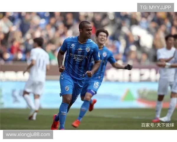 庆南队与蔚山现代队精彩对决集锦回顾展现足球魅力与激情瞬间 庆南队与蔚山现代队精彩对决集锦回顾展现足球魅力与激情瞬间