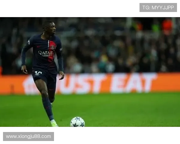 登贝莱在赛场上的精彩表现引发球迷热议未来发展潜力无限 登贝莱在赛场上的精彩表现引发球迷热议未来发展潜力无限