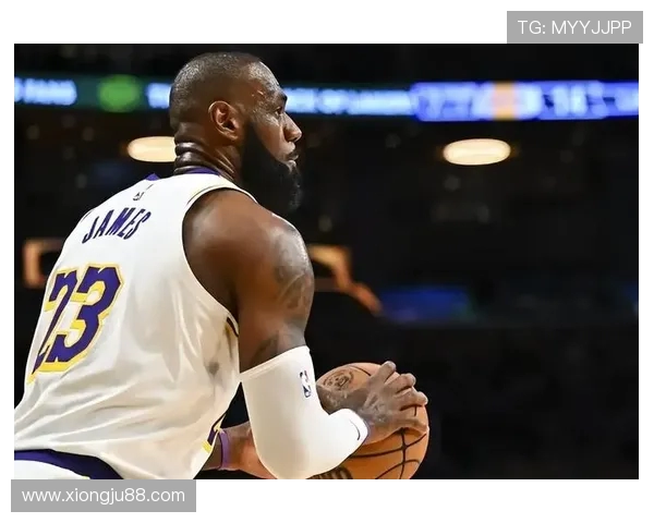 贾雷斯沃克：新星崛起NBA赛场的未来之光与潜力无限