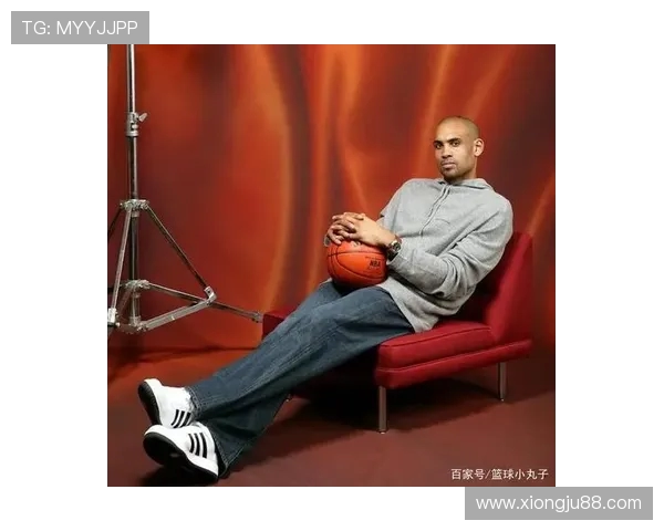 李强专访:从青涩少年到篮球巨星的奋斗与成长之路 李强专访:从青涩少年到篮球巨星的奋斗与成长之路