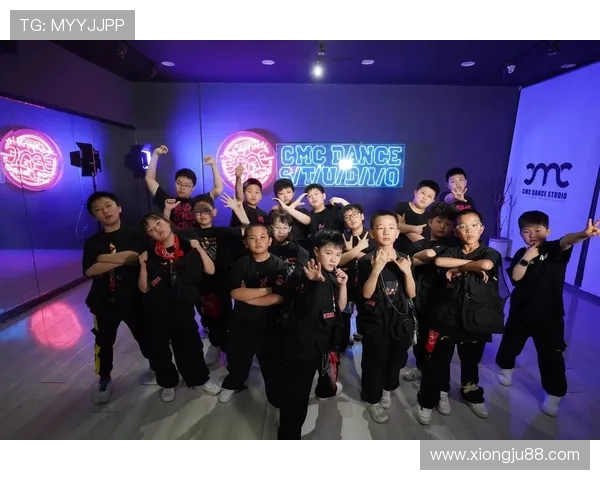 西安街舞队的团队协作探讨与街舞文化的深度融合