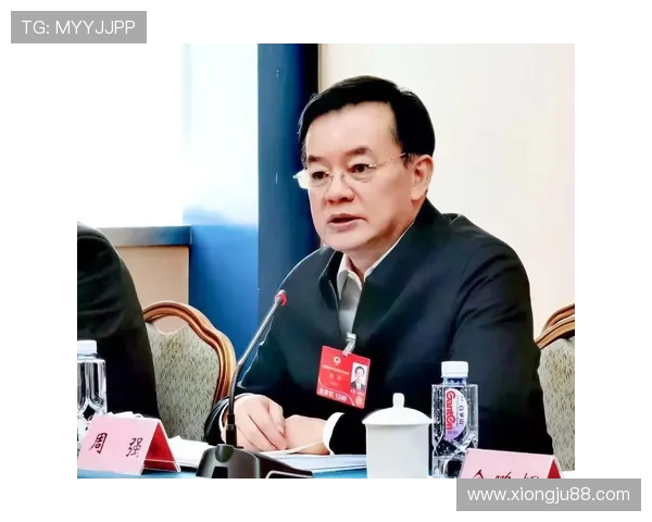 周强专访：从青涩少年到篮球巨星的成长之路回顾